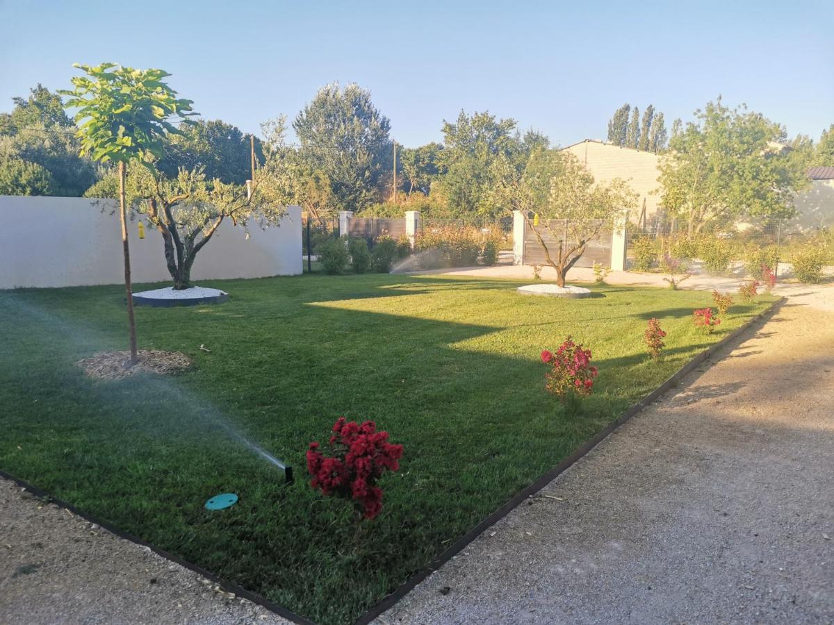 Maison En Campagne Авиньон Экстерьер фото